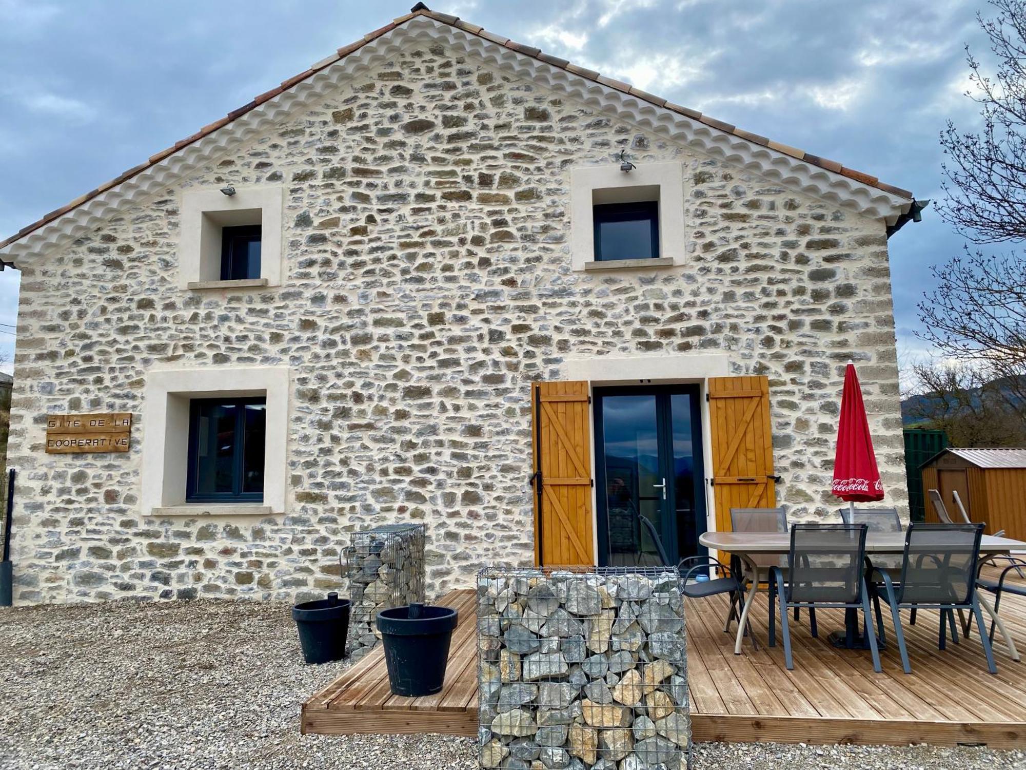 La Conciergerie 05 - De La Cooperative - Superbe Maison A L Epine - Wifi - 4 A 6 Personne Holiday home